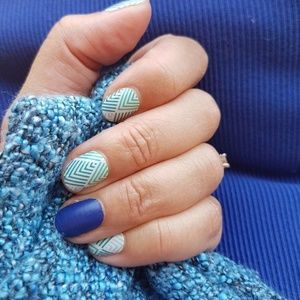 *BUNDLE* of 2 nail wraps!